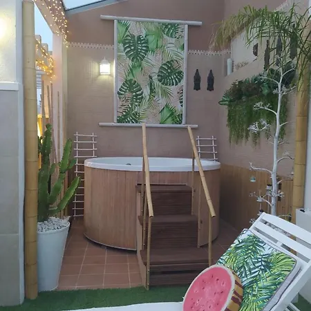 Lägenhet Con Jacuzzi Privado Y Parking